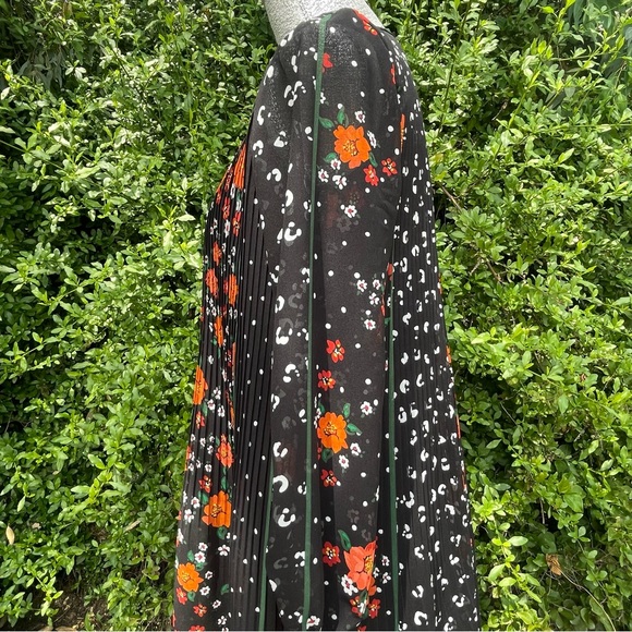 $139 MSRP  Ann Taylor Floral Pleated Shift Dress Black Multi  XS PETITE 🌺 - Picture 4 of 8